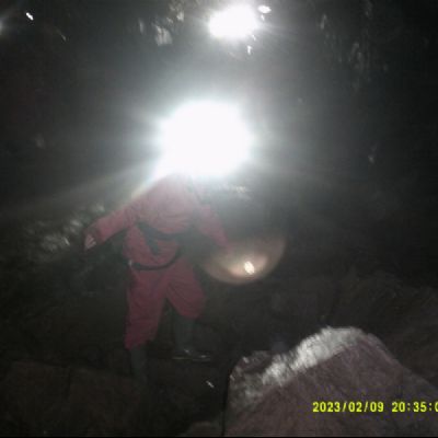 Group1caving9)1)