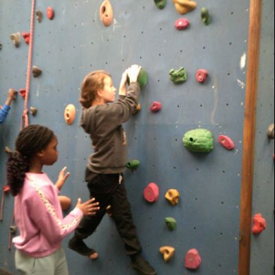 Group1climbwalk18)
