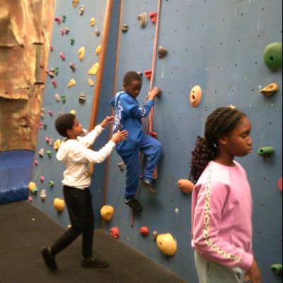 Group1climbwalk19)