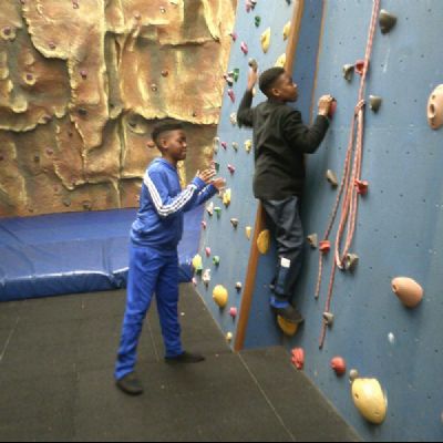 Group1climbwalk9)