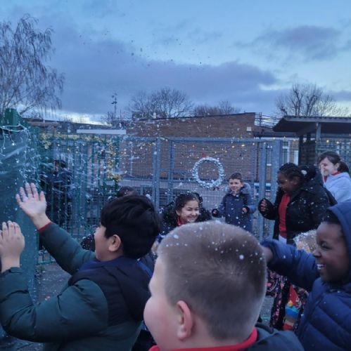 William's Winter Wonderland 2025 brings festive joy to William Ford School
