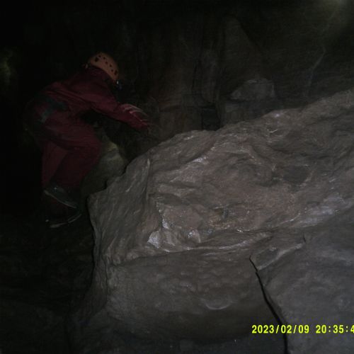 Group1caving10)1)
