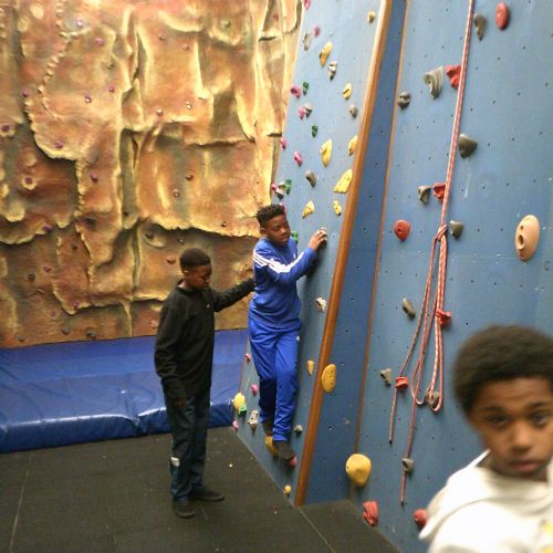Group1climbwalk21)