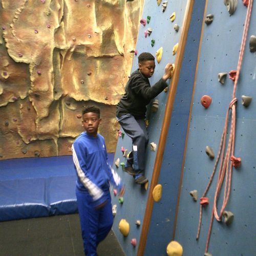 Group1climbwalk8)