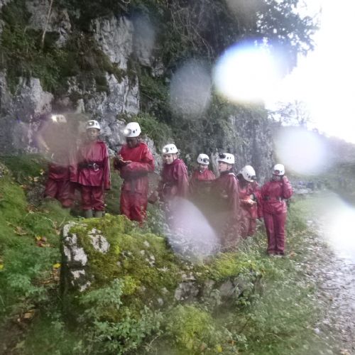 Group3Cave27)1)